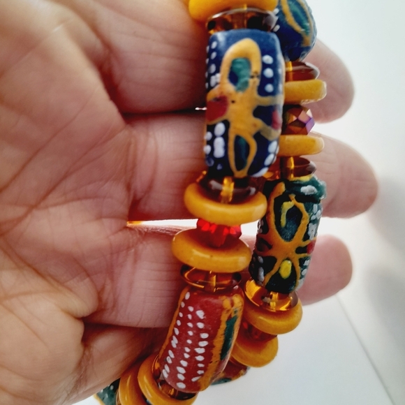 Set Of Two Bracelets Colorful Handpainted Beads - Picture 4 of 5